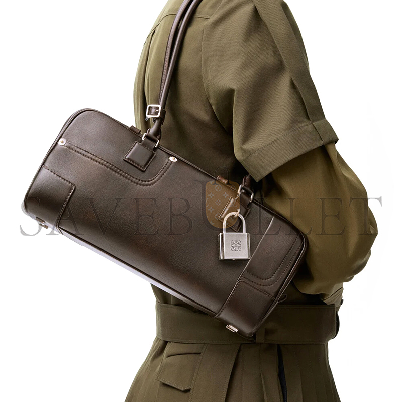 LOEWE PANTA AMAZONA 31 CROPPED BAG IN SHINY CALFSKIN A039N31X02 (30.5*15*9cm)